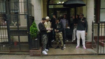 Les Yeezy 350 v2 dans le clip Magnolia de Playboi Carti