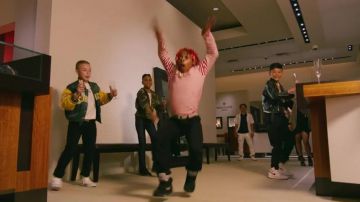 Sneakers Nike Air Jordan 5 Retro OG BG in the clip of Macklemore feat. Lil Yatchy