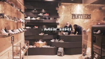 The asics gel lyte 3 in the clip Resourceful of Damso