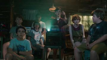 The t-shirt Supercopter "AirWolf" Eddie (Jack Dylan Grazer) in It