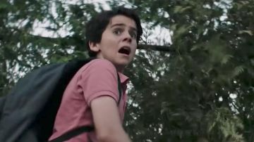 The backpack Jansport to Eddie (Jack Dylan Grazer) in It