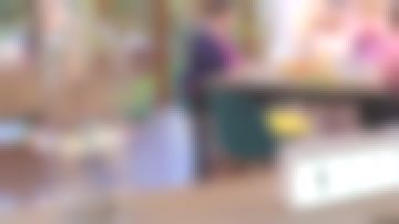 La lampe cloche avec guirlande led vue dans La maison des Maternelles du 20/09/2017