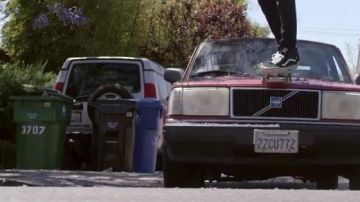 Las furgonetas que se levantan negras en el clip Ma dope de Nekfeu