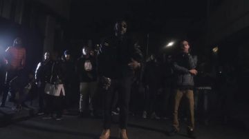Les Timberland dans le clip Débrouillard de Damso