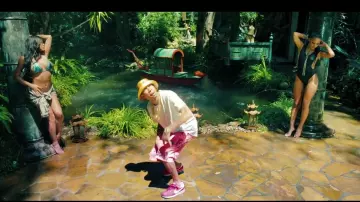 The Cortez in the video Hookah from Tyga