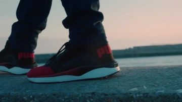 El Puma Tsugi en el dark music video de PLK