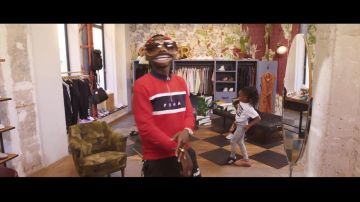 La superestrella en el video musical Afro Trap Pt. 9 de MHD