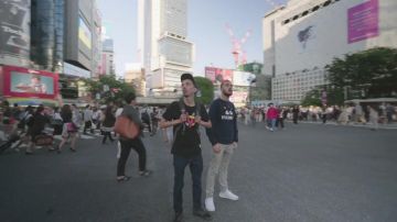 Zapatillas Puma Tsugi Shinsei usadas por Oli en el video musical de Bigflo & Oli