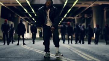 The nike air max 97 in the clip Loyalty of Kendrick Lamar