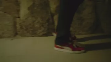 Les Puma dans le clip La nuit de Ridsa