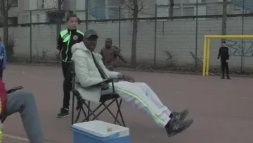 El nuevo equilibrio en el clip de Balotelli de Le Club