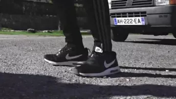 Zapatillas Nike Air Max en el clip Top Album de Mister V