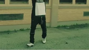 Rico Recklezz No Talking Official Music Video Clothes Outfits Brands Style And Looks Spotern
