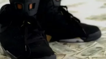 Sneakers Nike Air Jordan Retro 6 Defining Moments Pack in the clip Make It Rain by Fat Joe