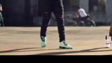 sneakers Nike Air Jordan future bleached turquoise in the clip Ayo Chris Brown ft. Tyga