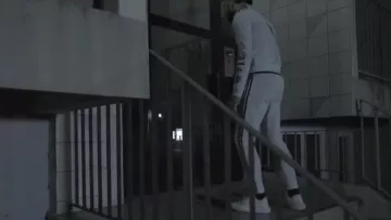 Sneakers Nike Air Huarache white in the clip Naha NLP