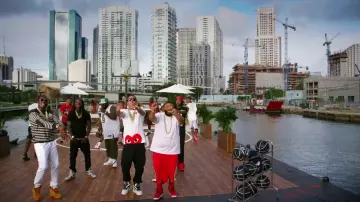 Les sneakers Timberland 6 Inch de Meek Mill dans le clip They Dont Love You No More de Dj Khaled