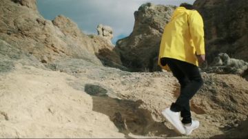 Zapatillas de cuero clásicas Reebok de Nemir en el clip Des heures