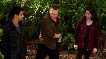 The red jacket zipped, Happy Quinn (Jadyn Wong) in Scorpio S03E19