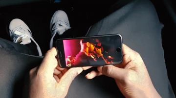 Sneakers Adidas Superstar white Benash in his clip Ghetto