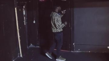 Les sneakers Nike Air Max Zero Essential dans le clip N. J Respect R de Damso