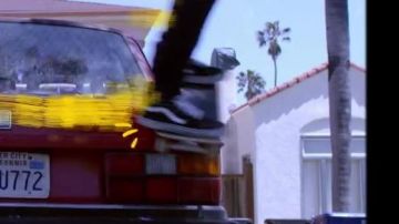 The sneakers Vans old skool, in the clip My Dope of Nekfeu, S. Pri Noir