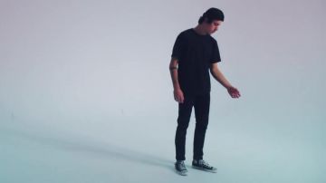 Sneakers Converse Chuck Taylor All Star in the movie clip Devil Romeo Elvis