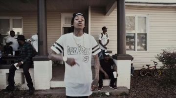 Sneakers Nike Air Jordan 1 High "Bred" in the clip We Dem Boyz of Wiz Khalifa