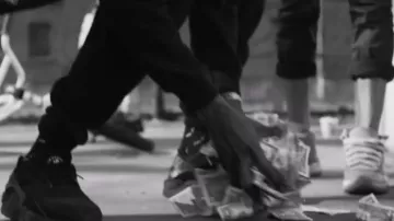 Joey Bada Paper Trail Official Music Video Clothes Outfits Brands Style And Looks Spotern