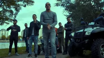 Les sneakers Giu­seppe Zanotti dans le clip Le sens des affaires de Naps