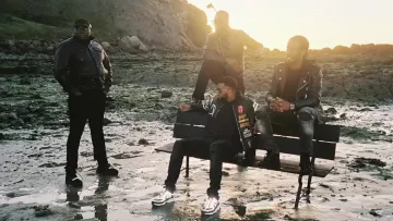 Les sneakers Puma Ignite NRGY dans le clip Chaud de Lefa