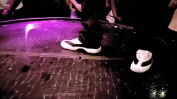 Sneakers Nike Air Jordan 11 Retro Low in the clip are Talking about Little Booba