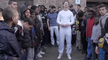 Zapatillas Gucci SL73 con cordones en el clip Simba de PNL