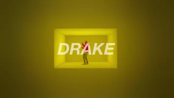 Boots Nike Manoa beige Drake in her video clip Hotline Bling