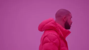 The red jacket Moncler Drake in her video clip Hotline Bling
