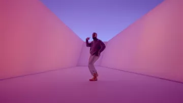 Boots Timberland, worn by Drake in her video clip Hotline Bling