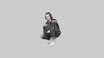 Zapatos Puma White en el clip R2D2 de Lomepal