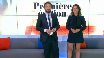 Le combishort jumpsuit bleu de Céline Moncel dans Première Edition du 28/08/2017 sur bfmtv