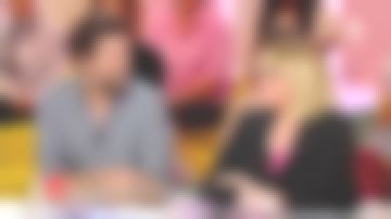 La camisa gris usada por Alexandre Jonette en el desfile del 14 de septiembre de 2017