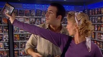 The DVD of the film Saturday night fever that keeps Loulou (Alexandra Lamy) at the video club in the series A guy, a girl