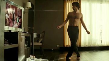 Le DVD de "Dirty Dancing" diffusé dans L'arnacœur
