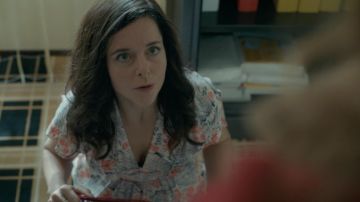 El vestido de Noémie Leclerc (Laure Calamy) en Dix pour cent S02E06