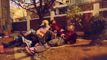 The Vans shoes old skool red, in the clip Fxxk it-BigBang