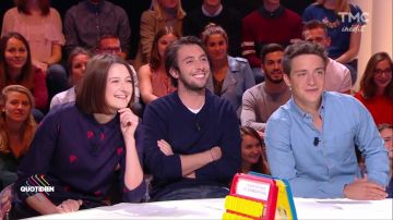 La chemise imprimé cœur de Valentine Oberti dans l'émission du 27 septembre 2017