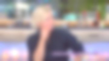 La combinaison Jumpsuit de Anne-Elisabeth Lemoine dans C à vous du 20/09/2017