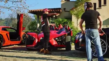 Boots Timberland 6 inch in the video Ayo Chris Brown feat. Tyga