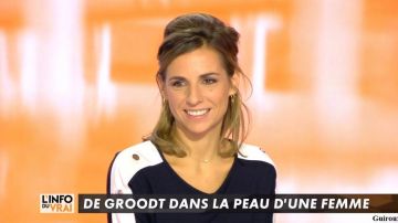 The t-shirt navy and white Alice Darfeuille in The info of the true of the 19/09/2017