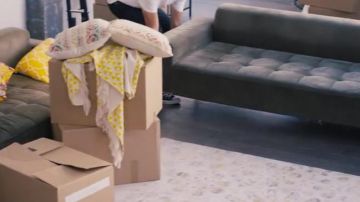 The pair of Converse high tops black in the movie clip States of Love Amir