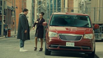 Les authentiques sneakers Giuseppe Zanotti de Donnie Hendrix (Kristian Bruun) dans Orphan Black S04E05