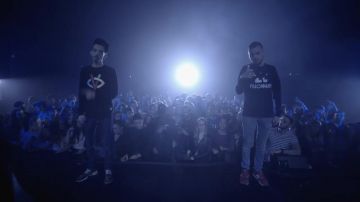 El par de New Balance M W574 en el clip Person de Bigflo & Oli